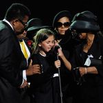 Michael Jackson's daughter Paris surrounded by family members